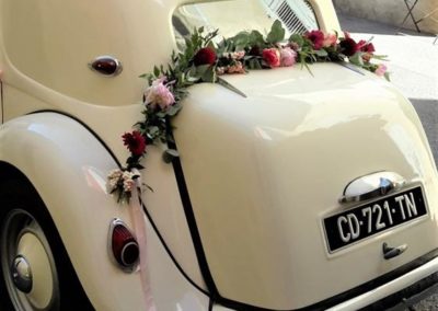 Décoration voiture mariage parebrise